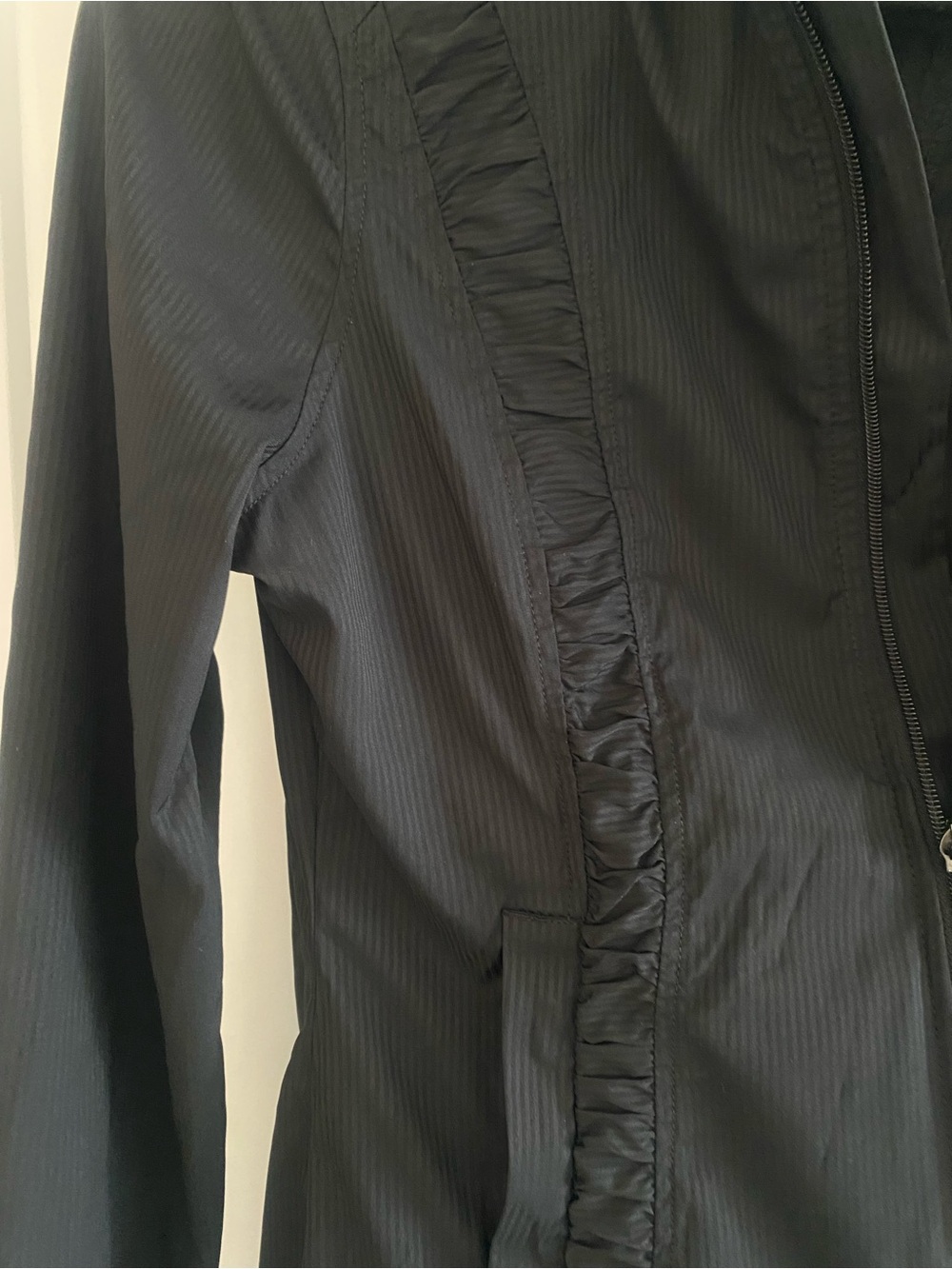 Balance Collection Black Zip-Front Ruffle-Trim Utility Jacket - Picture 4 of 11